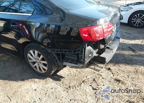 2013 Volkswagen Jetta 2.5L Se z USA, uszkodzony, nr VIN 3VWDP7AJ6DM437868